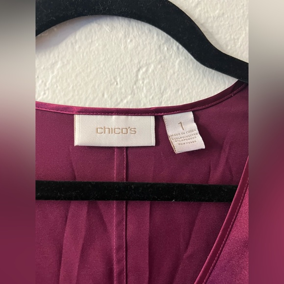 Chicos wine colored satin like  top blouse - Picture 3 of 4